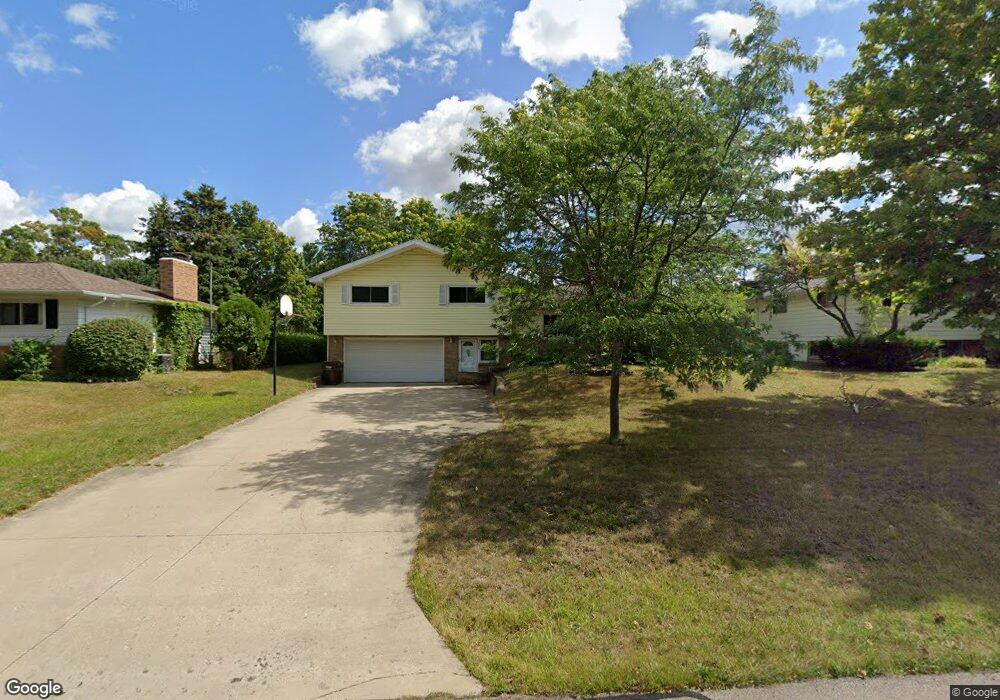 926 W Thomas L Pkwy, Lansing, MI 48917 - photo 1