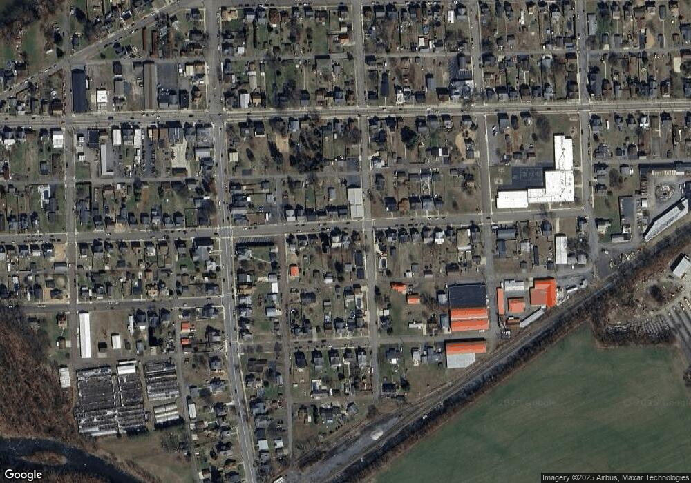 538 E 4th St, Nescopeck, PA 18635 - photo 1