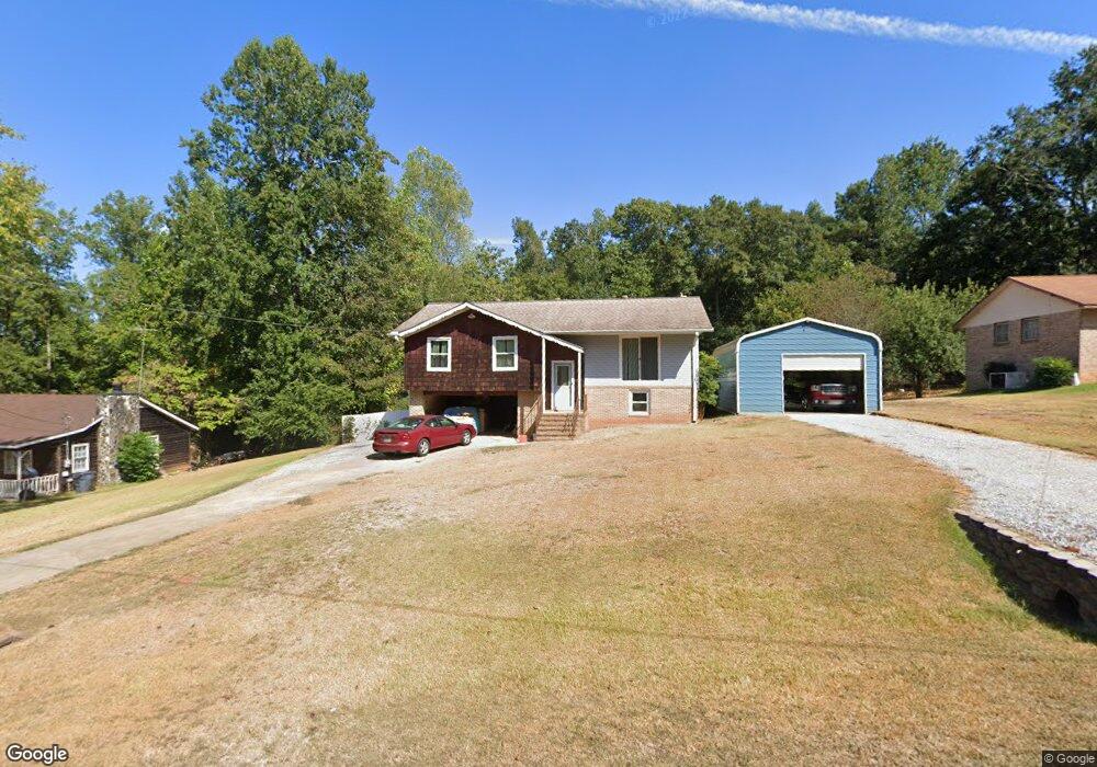 121 Forest Ln, Barnesville, GA 30204 - photo 1