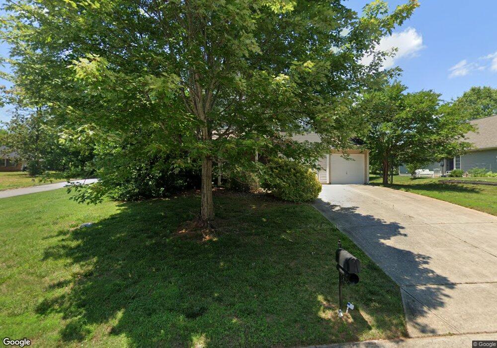 1101 Hunter St, Statesville, NC 28677 - photo 1