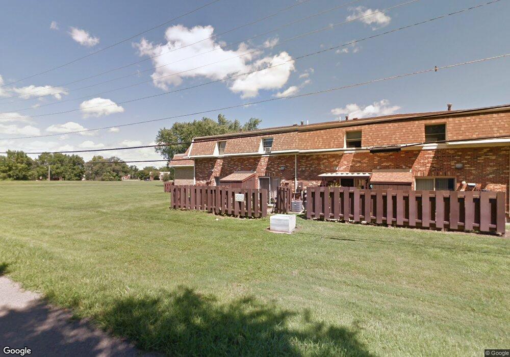 1046 Frederick Dr, Xenia, OH 45385 - photo 1