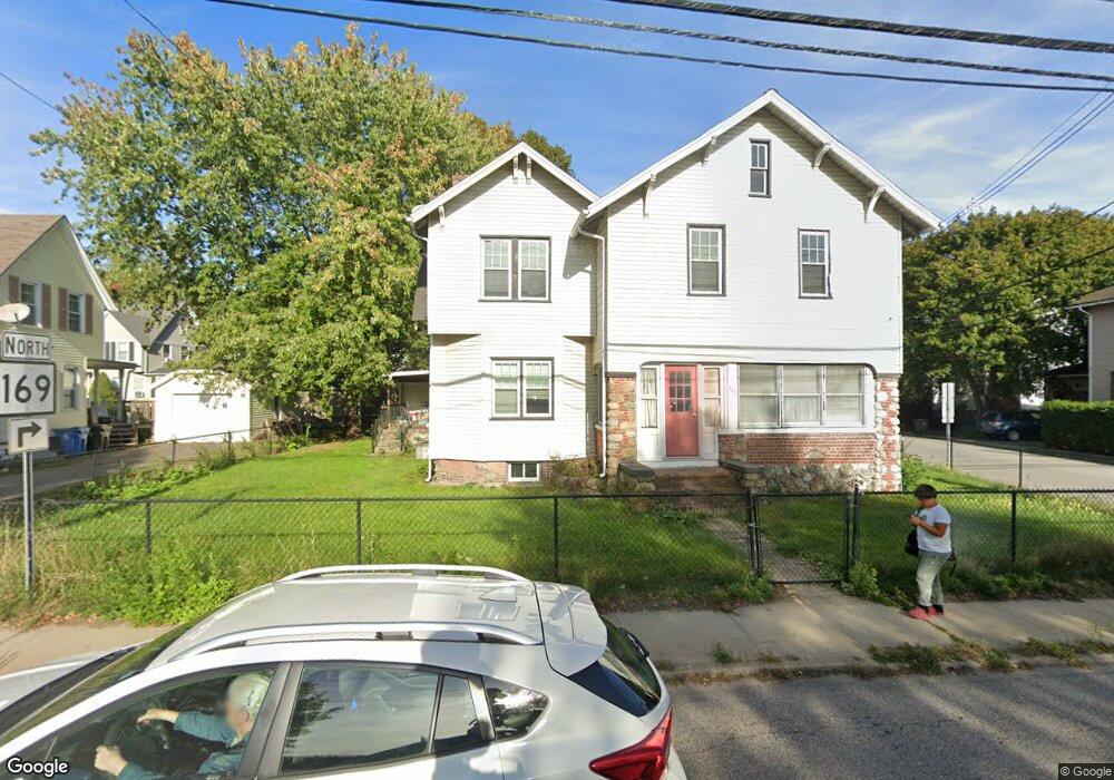 319 Washington St, Norwich, CT 06360 - photo 1