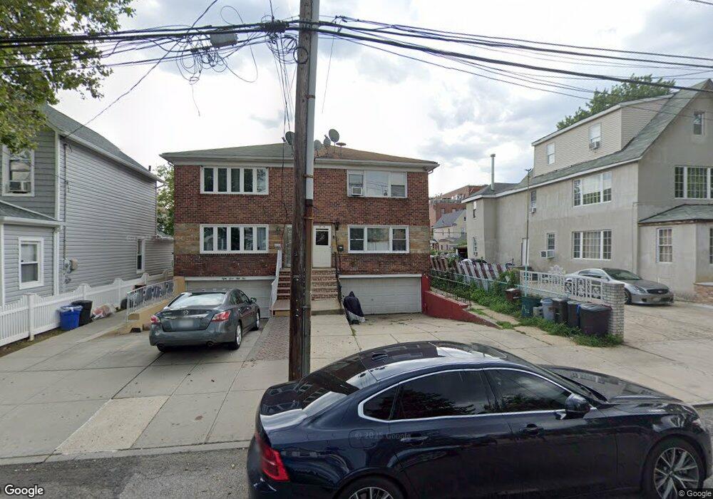 8752 110th St, Richmond Hill, NY 11418 - photo 1