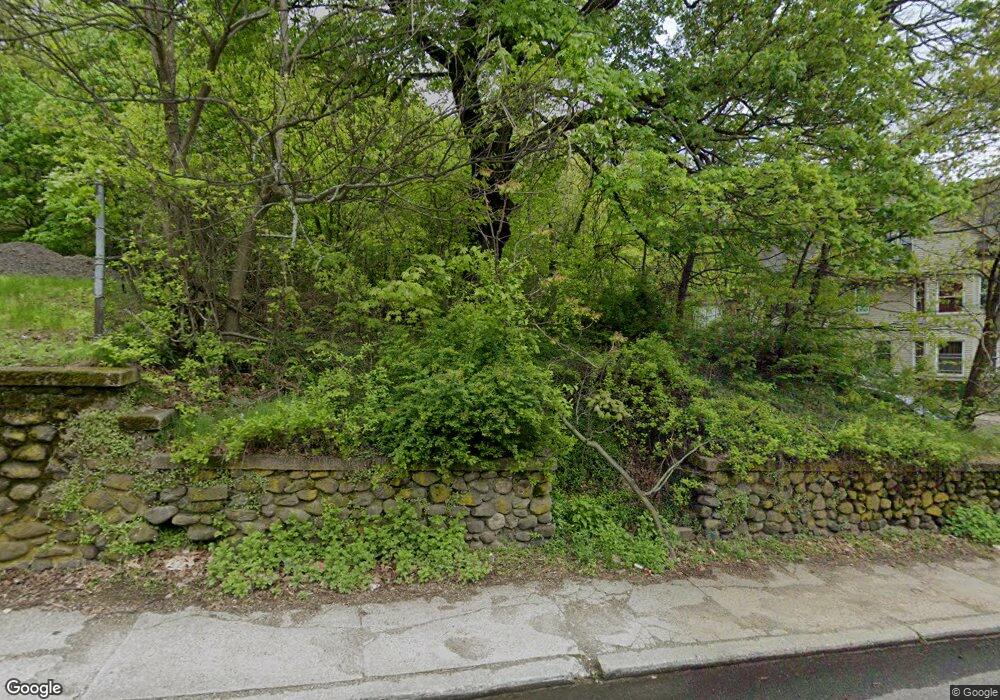 352 Willow St, Waterbury, CT 06710 - photo 1