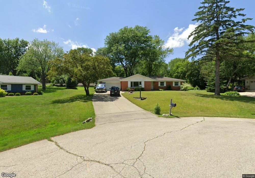 14455 Thomas Jefferson Ct, Elm Grove, WI 53122 - photo 1