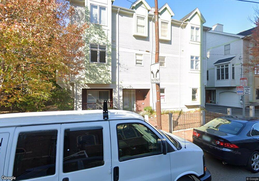 3 Hollis St unit A, Cambridge, MA 02140 - photo 1