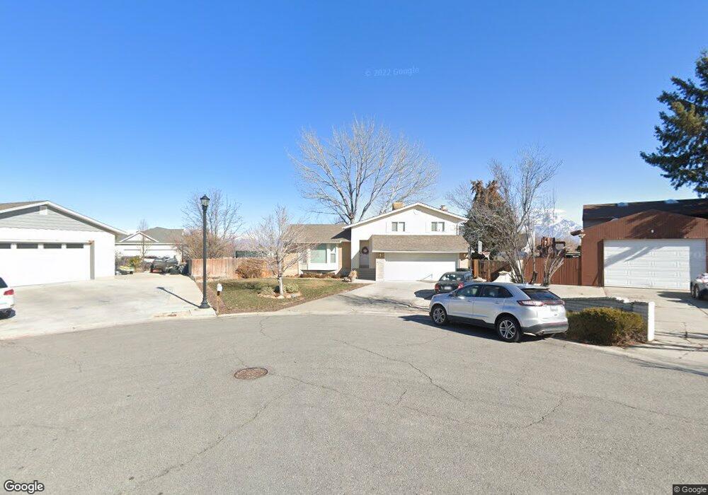 9527 Caledonia Cir, South Jordan, UT 84095 - photo 1