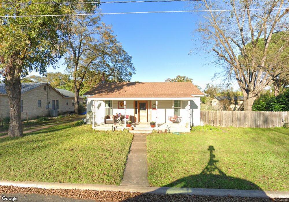 206 W Hackberry St, Fredericksburg, TX 78624 - photo 1