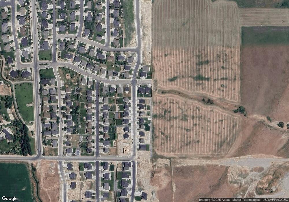 512 S 1140 E unit 1305, Smithfield, UT 84335 - photo 1