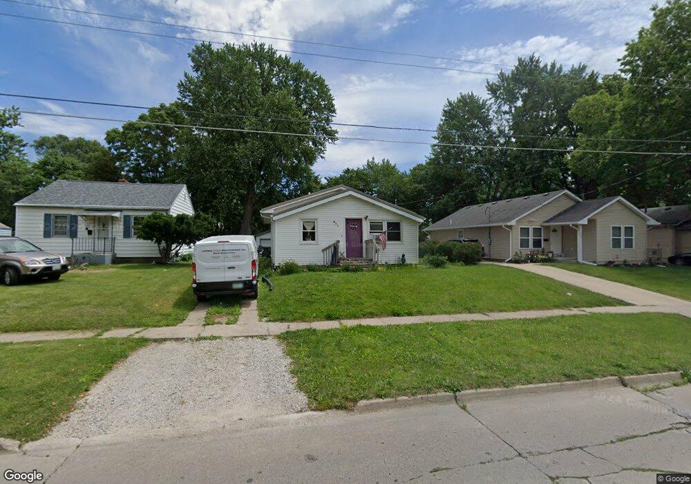 831 E 26th St, Des Moines, IA 50317 - photo 1