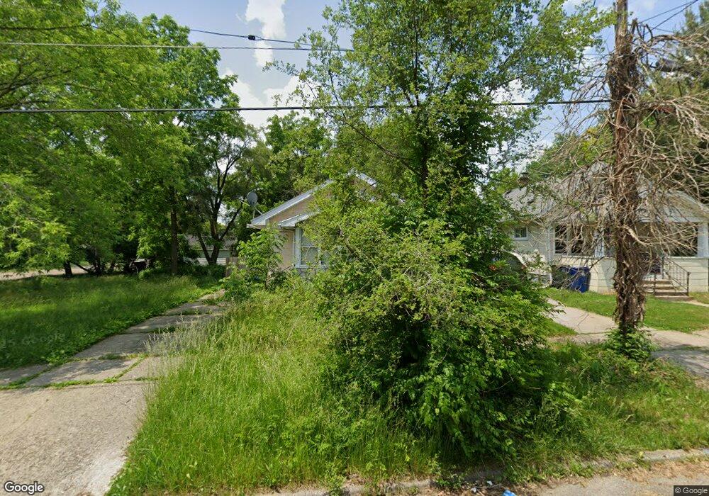 944 Mann Ave, Flint, MI 48503 - photo 1
