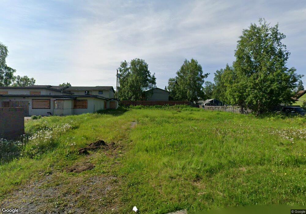 906 Chugach Way, Anchorage, AK 99503 - photo 1