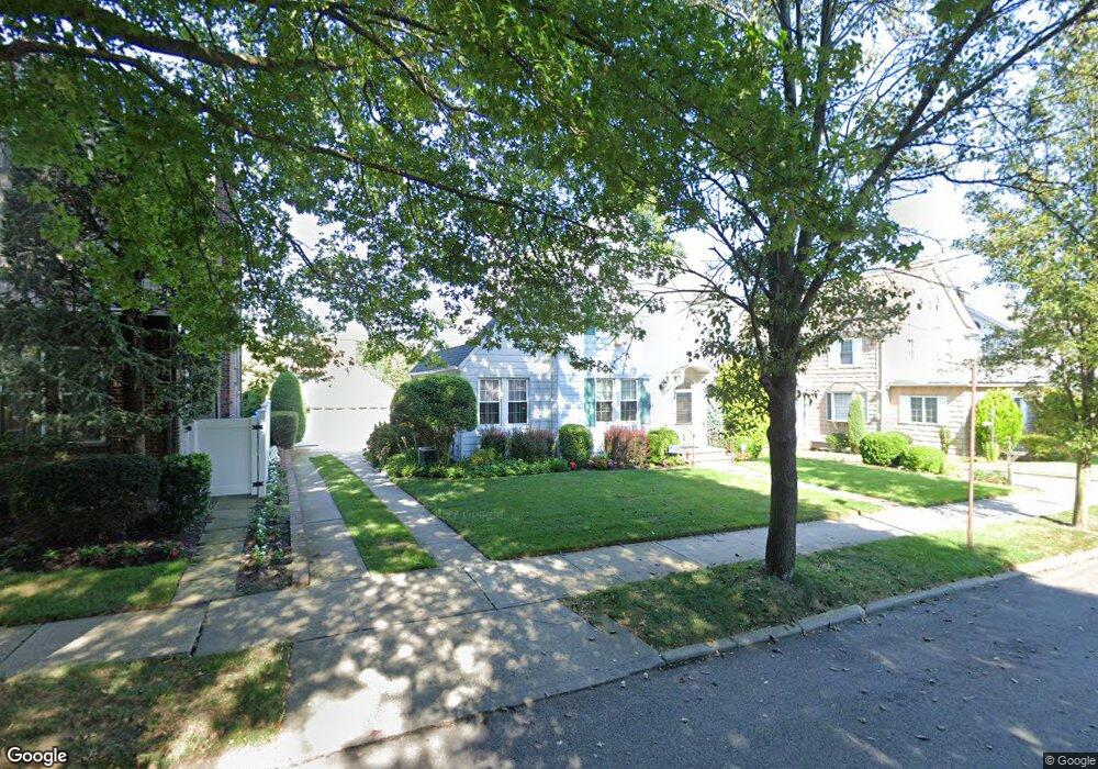 3326 166th St, Flushing, NY 11358 - photo 1