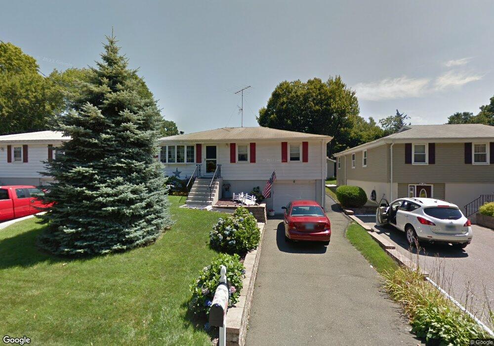 141 Mohawk Drive Extension, West Haven, CT 06516 - photo 1