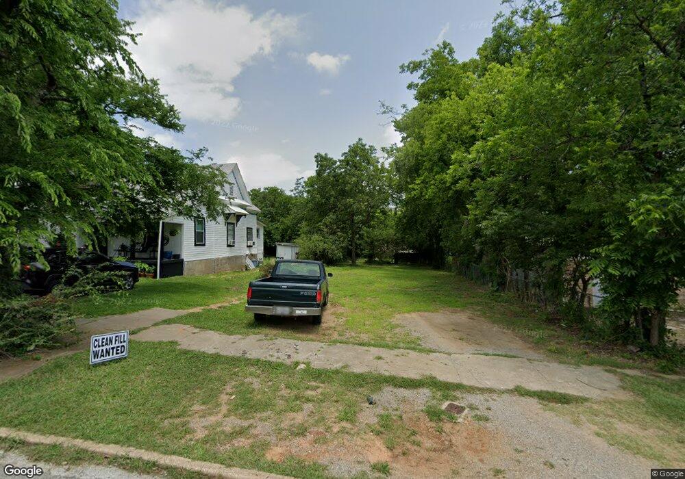611 W Hull St, Denison, TX 75020 - photo 1