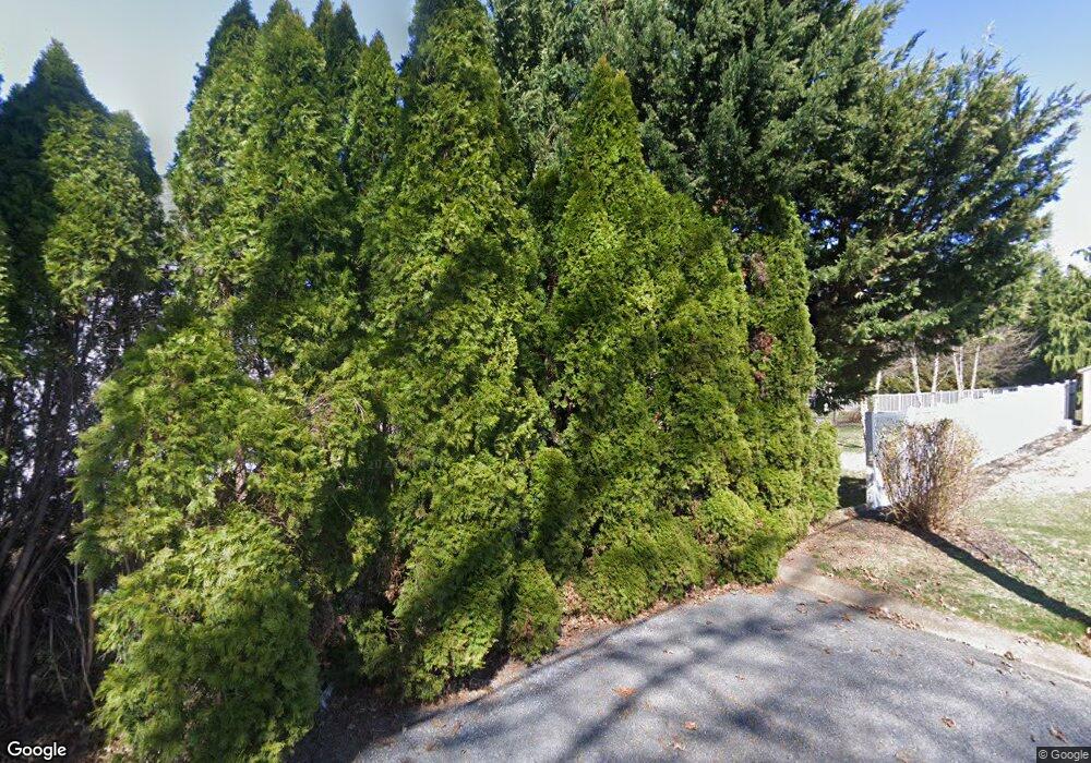 1304 Fieldstone Rd, Reading, PA 19608 - photo 1