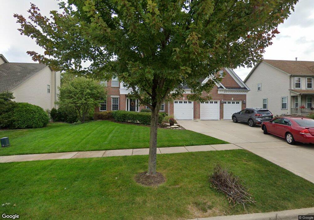 1014 Hodge Ln, Batavia, IL 60510 - photo 1