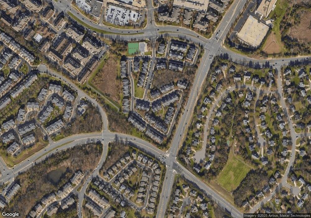 13111 Park Crescent Cir, Herndon, VA 20171 - photo 1