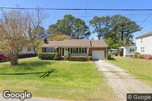 1403 Hawthorne Dr, Chesapeake, VA 23325