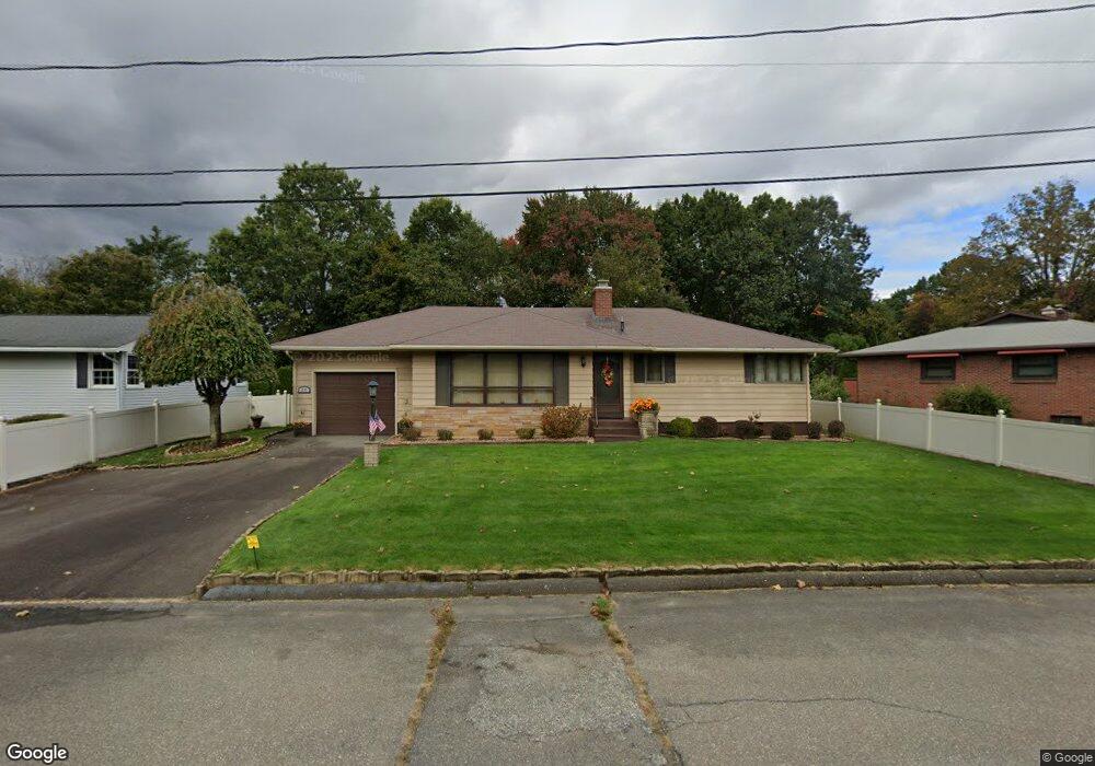 38 Fanjoy Dr, Chicopee, MA 01013 - photo 1