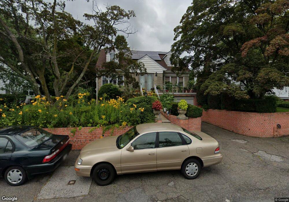 130 Roundhill Dr, Yonkers, NY 10710 - photo 1