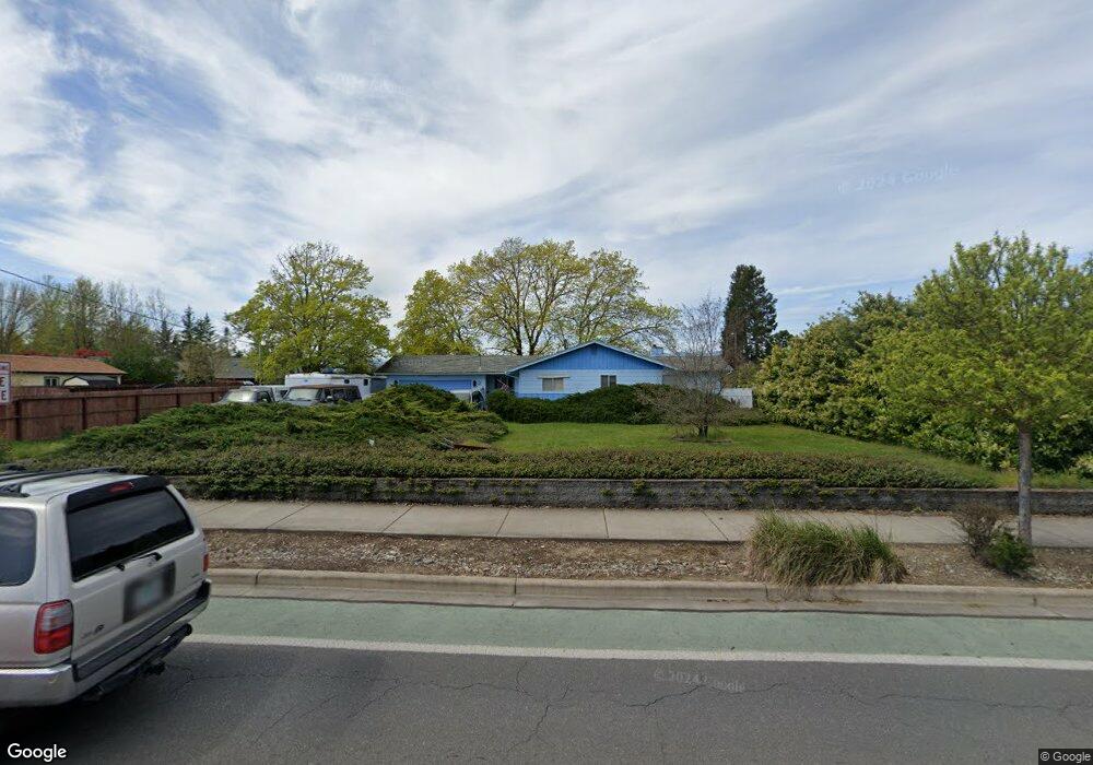 1350 Darneille Ln, Grants Pass, OR 97527 - photo 1