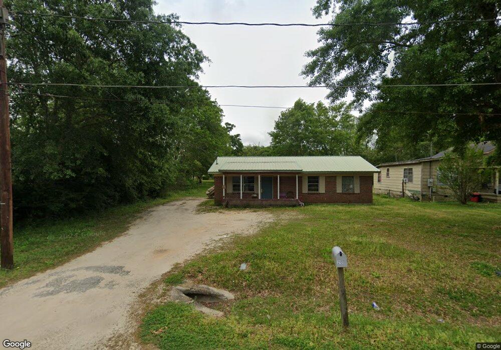 210 Sinquefield St, Atmore, AL 36502 - photo 1