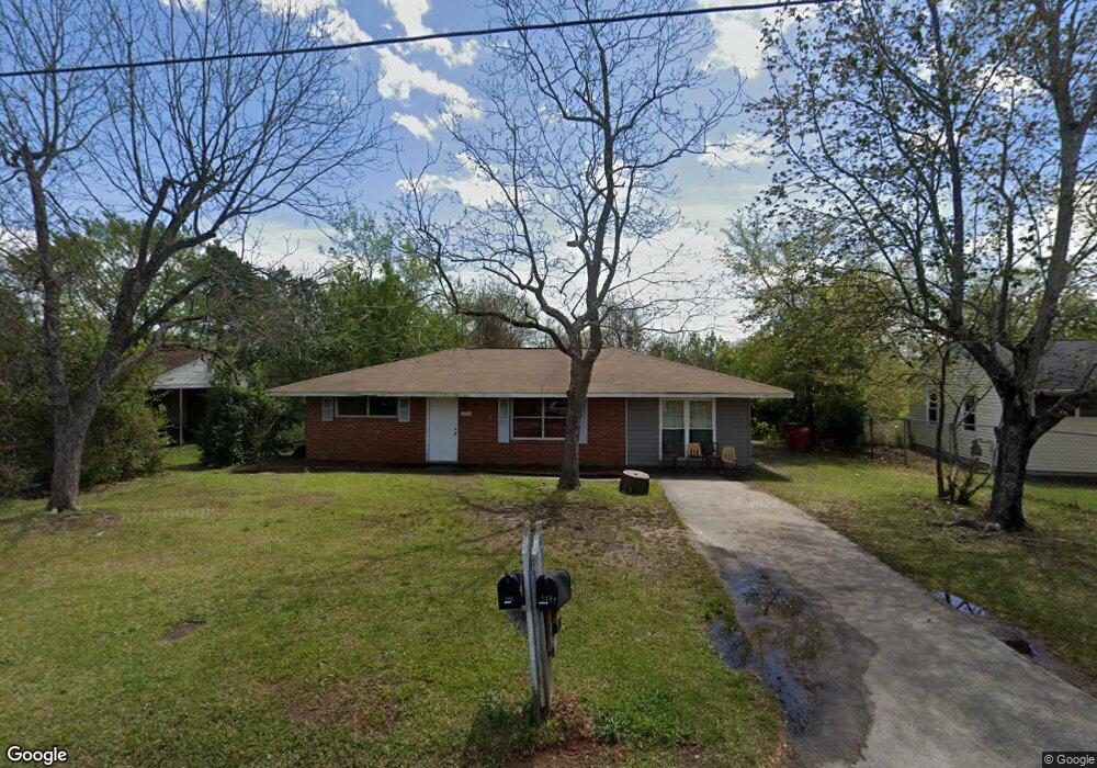 1624 Hurley Cir, Macon, GA 31206 - photo 1