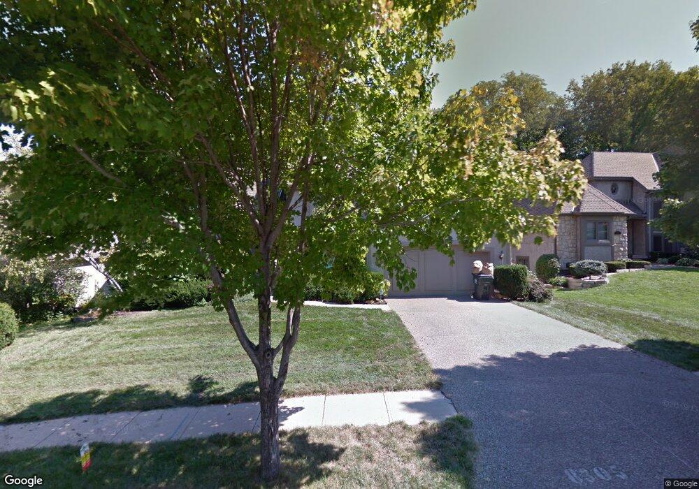 8305 Acuff Ln, Lenexa, KS 66215 - photo 1