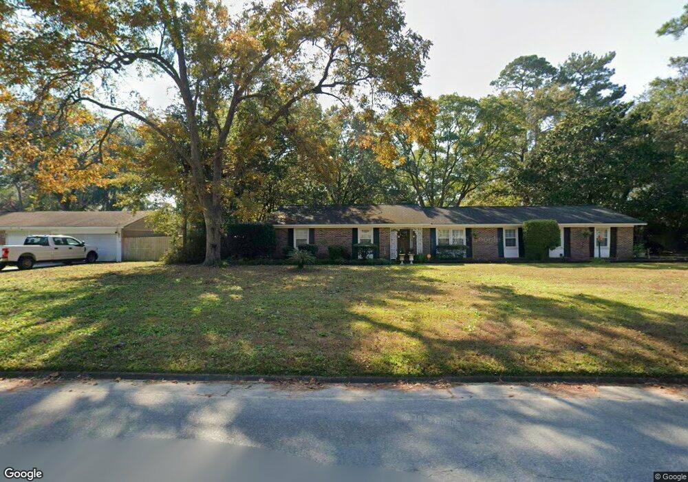 209 Devonshire Rd, Savannah, GA 31410 - photo 1