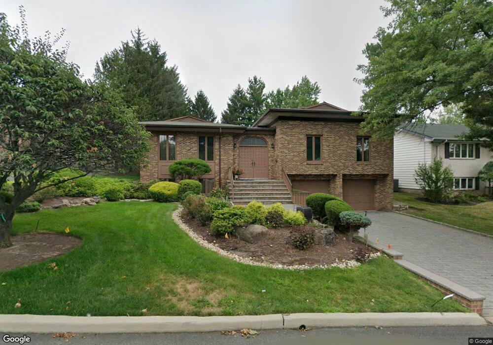 54 Snyder Rd, Englewood Cliffs, NJ 07632 - photo 1