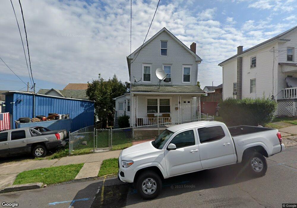 221 S Hanover St, Nanticoke, PA 18634 - photo 1