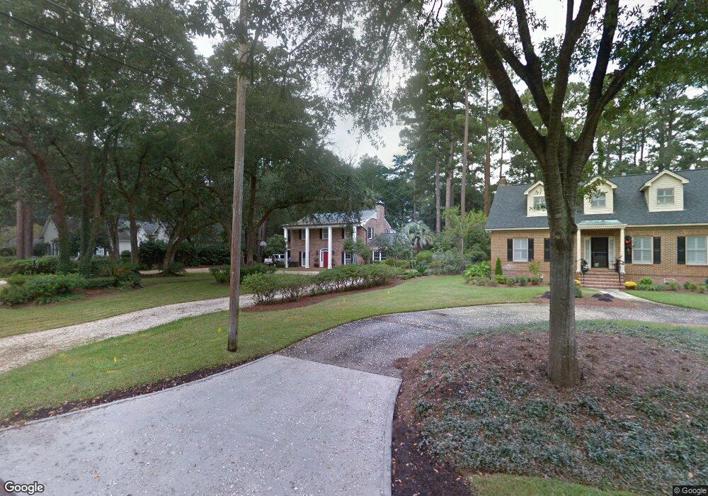 705 Bradley Point Rd, Savannah, GA 31410 - photo 1