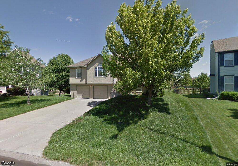 24320 W 57th St, Shawnee, KS 66226 - photo 1