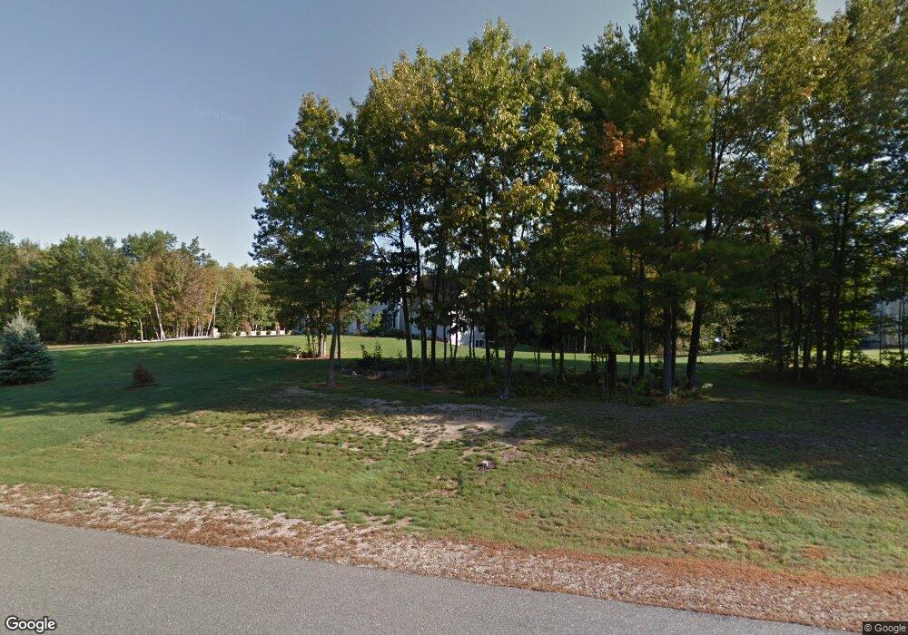 63 Laurel Rd, Hooksett, NH 03106 - photo 1