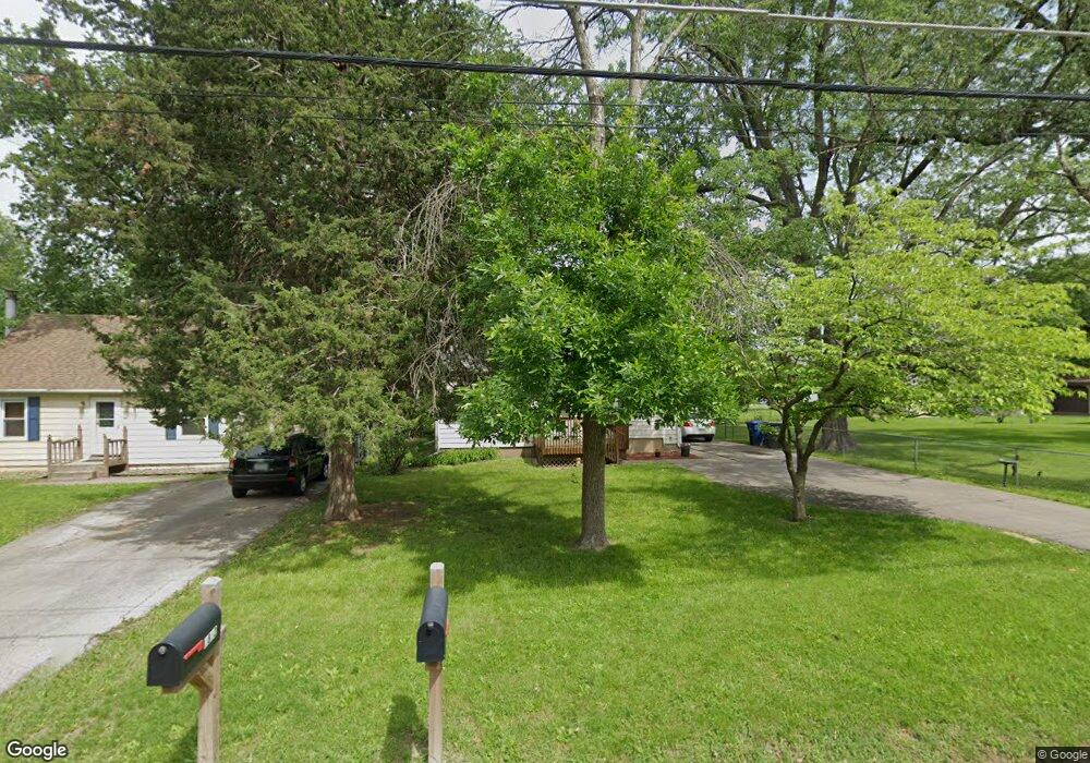 3825 E 25th St, Des Moines, IA 50317 - photo 1