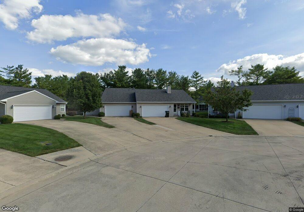 411 E Wilson St, Tuscola, IL 61953 - photo 1