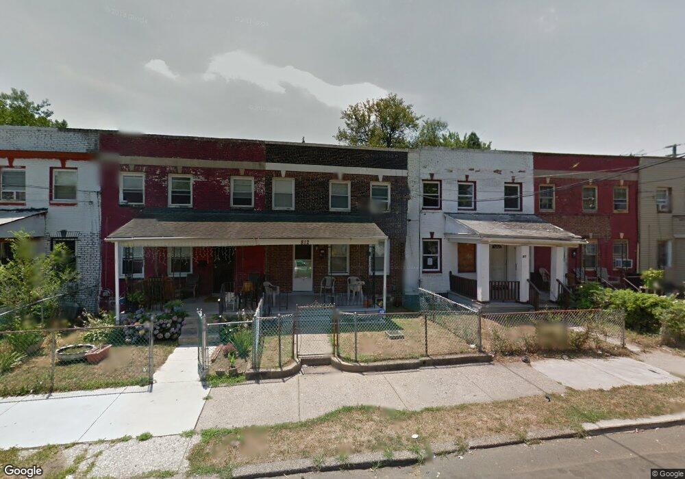 812 Sylvan St, Camden, NJ 08104 - photo 1