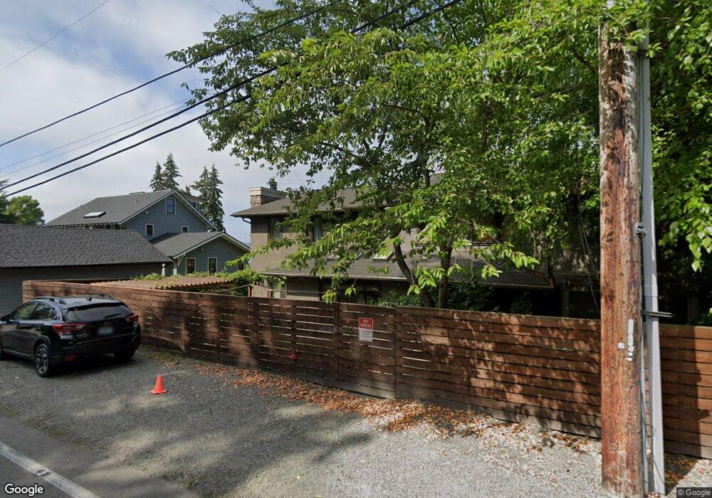 6031 SE 32nd St, Mercer Island, WA 98040 - photo 1