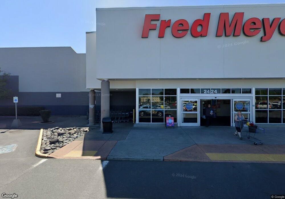 2424 Crater Lake Hwy, Medford, OR 97504 - photo 1