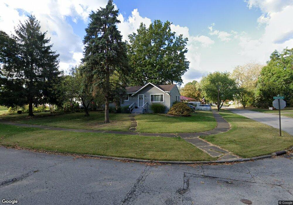 204 Erieview Blvd, Sheffield Lake, OH 44054 - photo 1