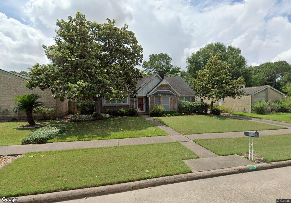 5607 Council Grove Ln, Houston, TX 77088 - photo 1