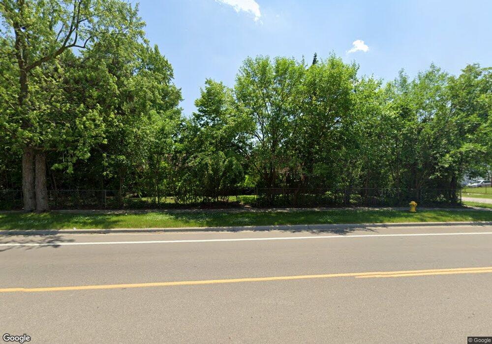 1002 E Atherton Rd, Flint, MI 48507 - photo 1