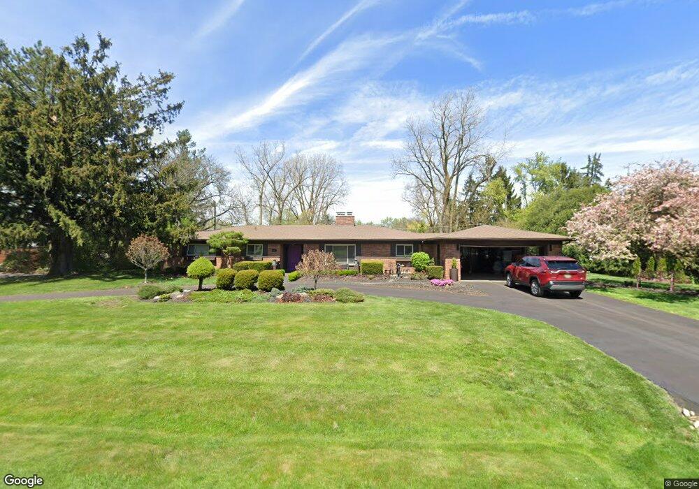 1175 Peveril Rd, Bloomfield Hills, MI 48304 - photo 1