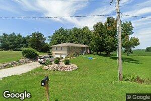 118 S Johnson St, Oneida, IL 61467