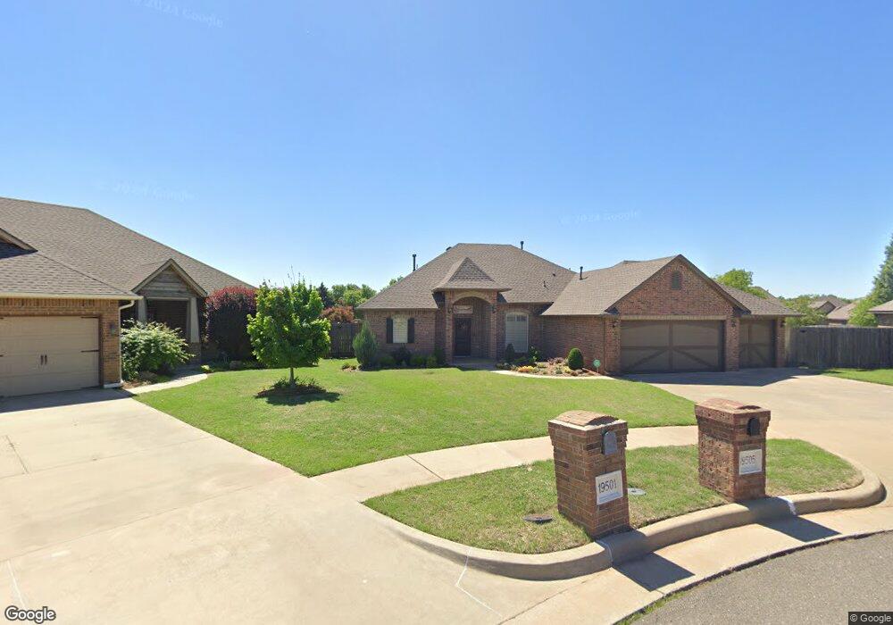 19505 Brookshire Ct, Edmond, OK 73012 - photo 1