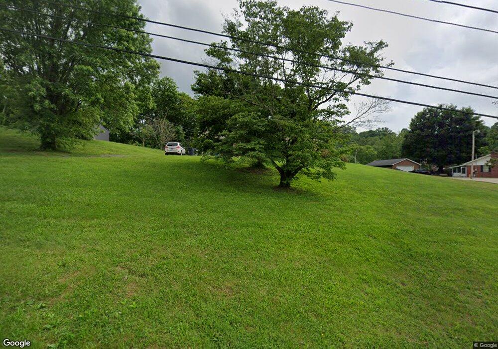 3247 Cherokee Dr, Morristown, TN 37814 - photo 1