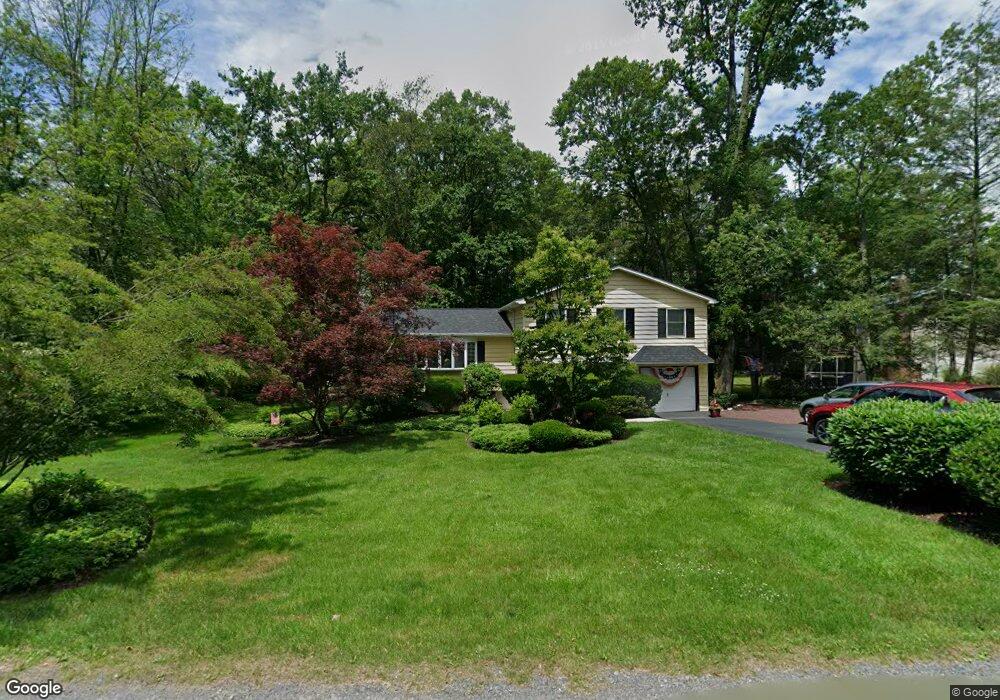 15 Yorktown Rd, Mountain Top, PA 18707 - photo 1