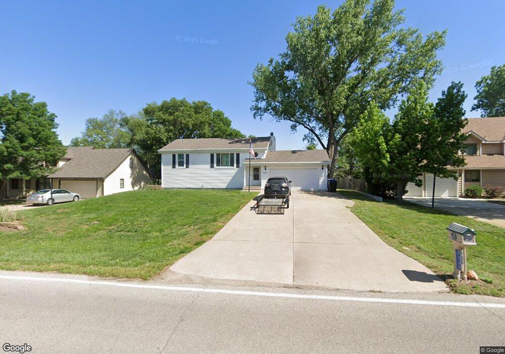7130 SW 33rd St, Topeka, KS 66614 - photo 1