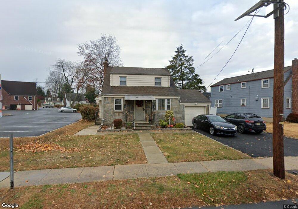 2226 Vauxhall Rd, Union, NJ 07083 - photo 1